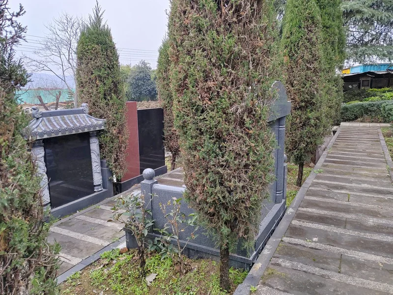 重庆公墓，静谧之地